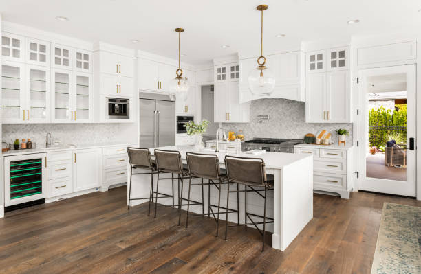24/7 Emergency Cabinet Installation experts in Englewood, FL